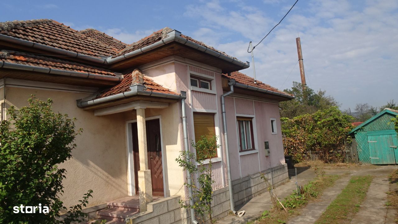 Vand sau inchiriez casa solida in Deva, zona Horea, SC: 280 mp