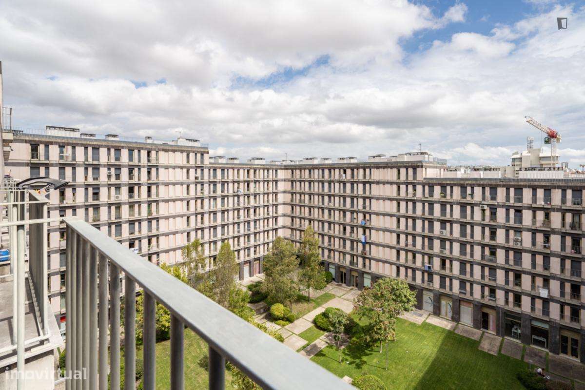 Apartamento com 1 quartos - localizado em Entrecampos Lisbon - Grande imagem: 2/9