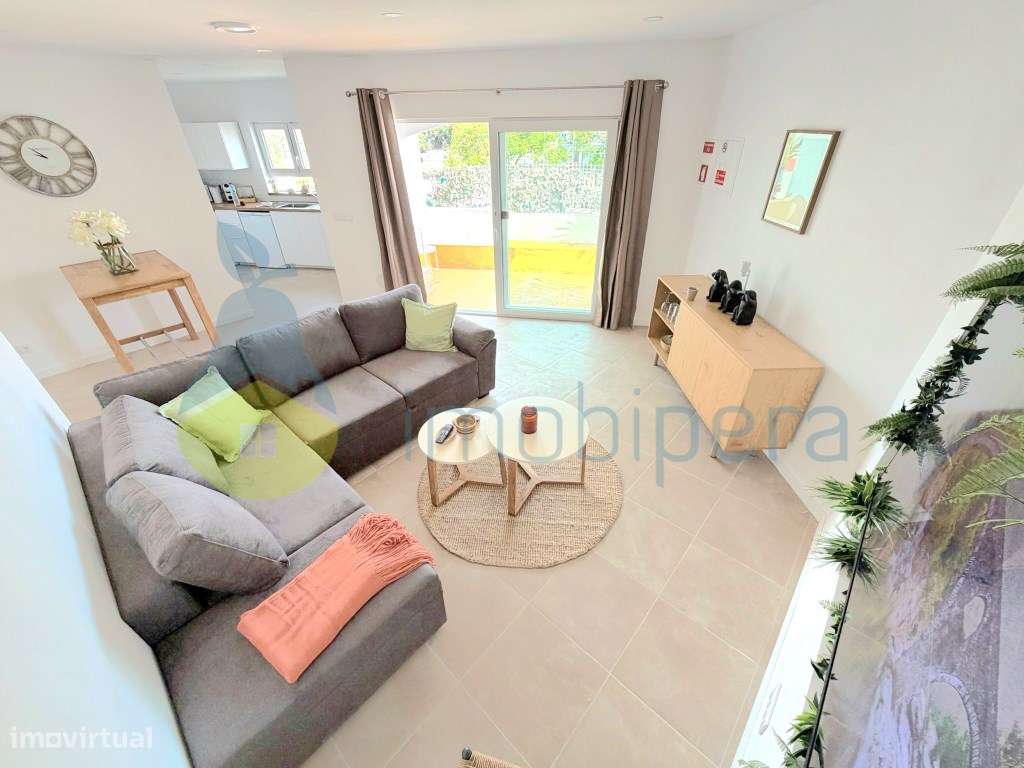 Excelente apartamento localizado, num 1º andar, na famosa Avenida D...-4