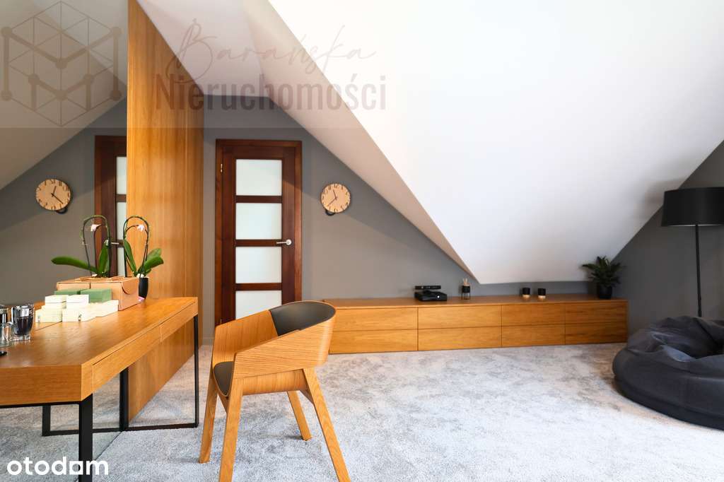 Wyjątkowy dom wolnostojącym z pięknym ogrodem-12