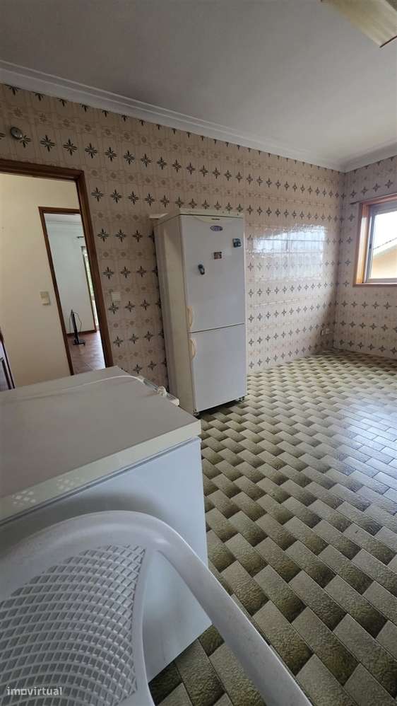 Moradia T3, de 4 frentes, em Arcozelo - Oportunidade Única!-24