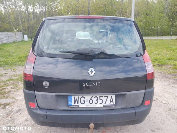 Renault Scenic 2.0 16V Emotion - 4