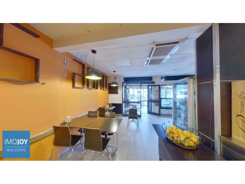 Loja em São João do Estoril - Grande imagem: 5/18