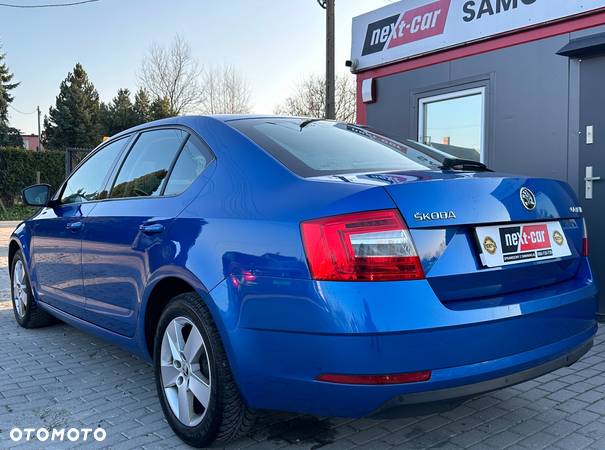 Skoda Octavia 2.0 TDI SCR Ambition DSG - 2