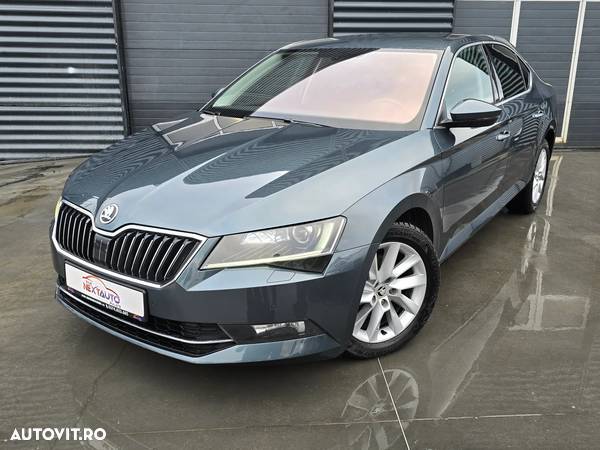 Skoda Superb 2.0 TDI DSG Ambition - 1