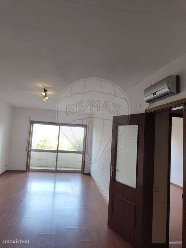 Apartamento T1 para arrendamento - Grande imagem: 4/11