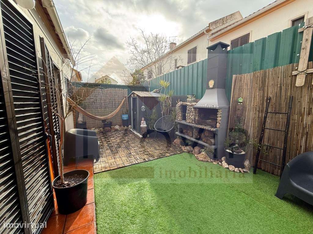 Moradia T3 em Banda - Vila Nogueira de Azeitão-29