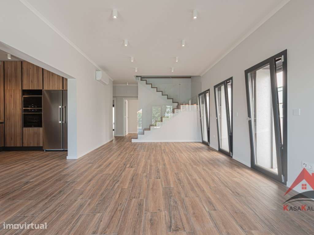 Arrenda-se Moradia em Palmela - Conforto e Excelente Localização - Grande imagem: 4/60