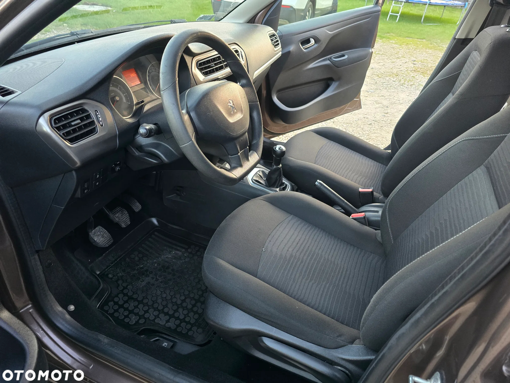 Peugeot 301 1.6 HDi Active - 13