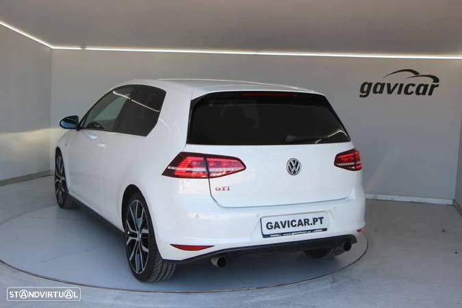 VW Golf 2.0 TSi GTi Performance - 30