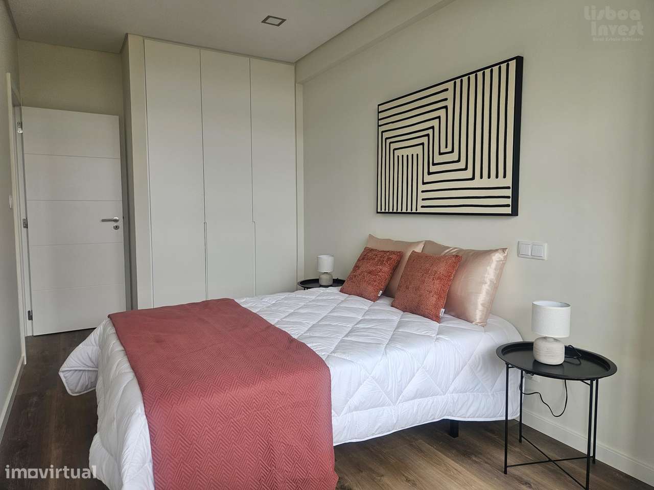 Apartamento T3 Novo com Varanda em Benfica-17