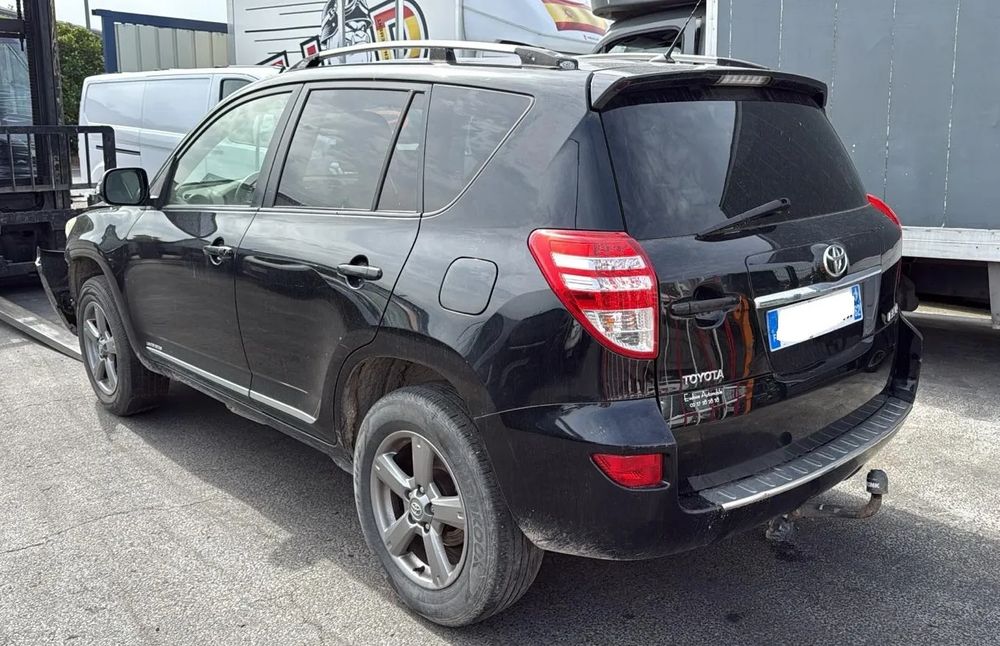 Toyota Rav4 III 2.2 D-4D 4x4 Executive 2012