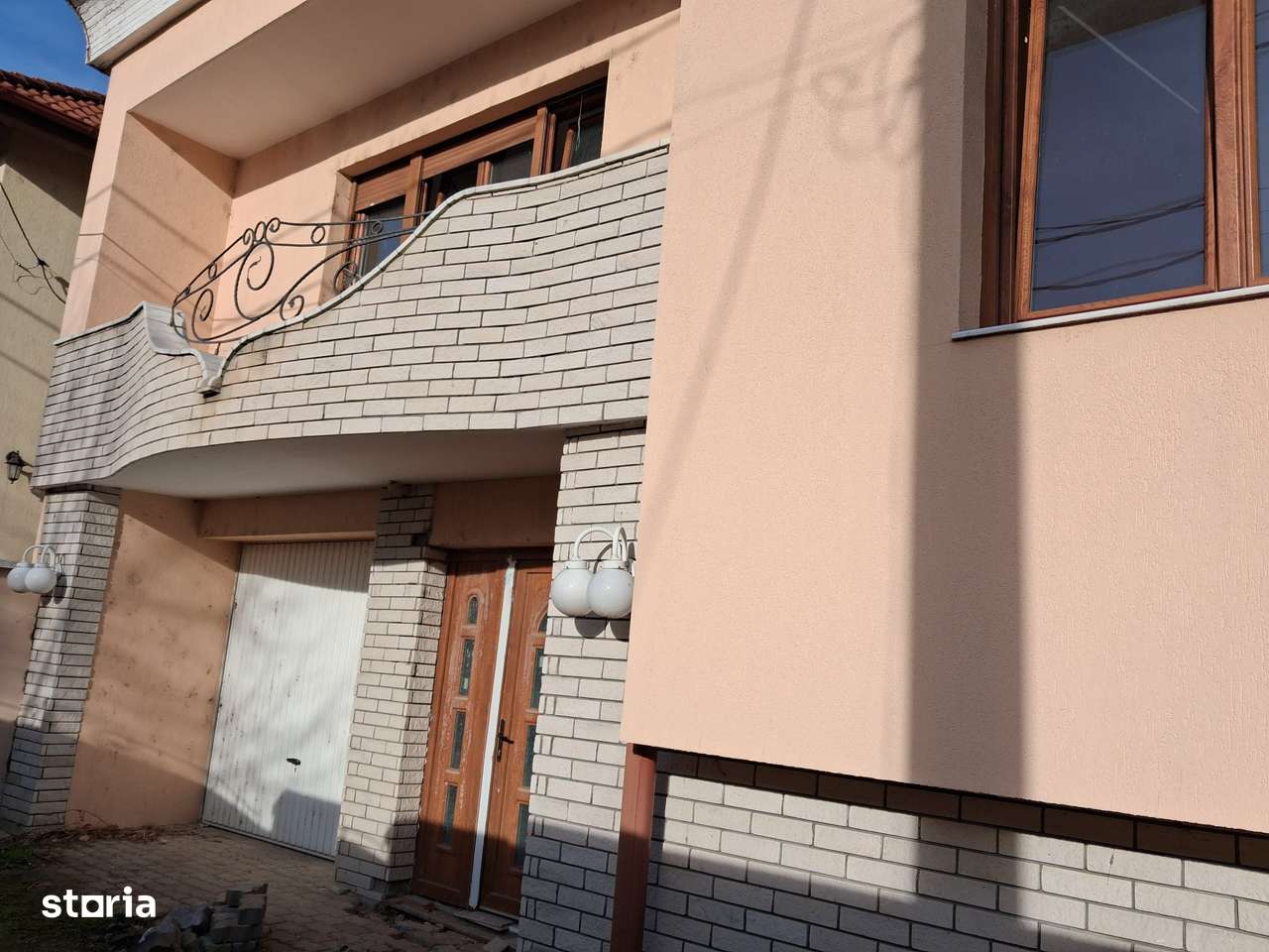 Casa RENOVATA partial 8 cam 6 ari 550mp garaj Ana Ipatescu. - Imagine principală: 3/20