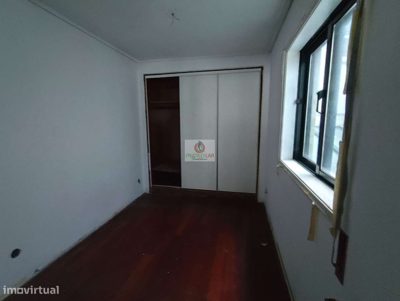 Moradia para restauro no centro na Zona Histórica de Vera Cruz-35