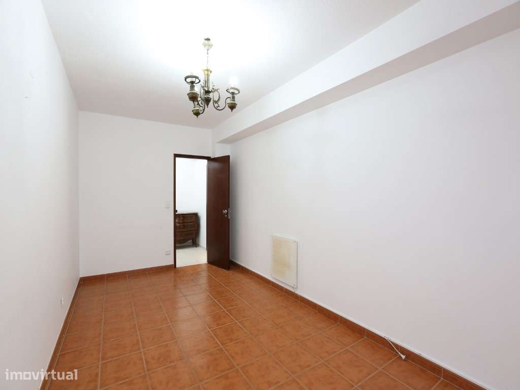 Apartamento T2 com terraço a dois passos da praia, no centro da Nazaré-13