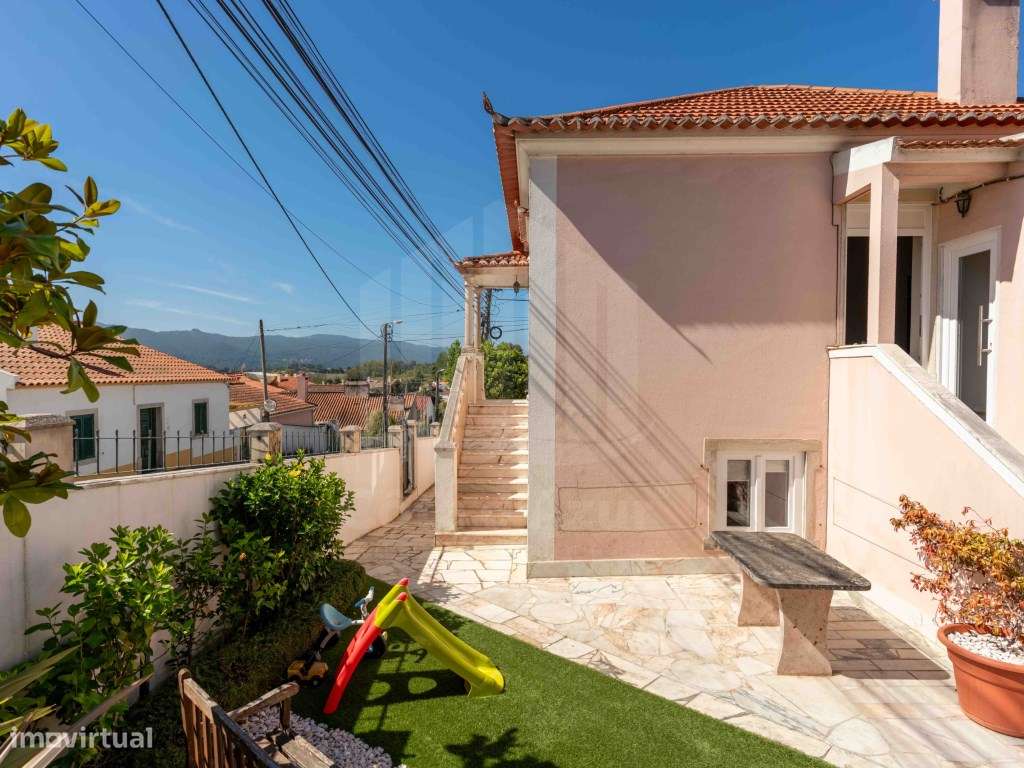 Casa Histórica com Vistas para o Palácio da Pena em Sintra-8