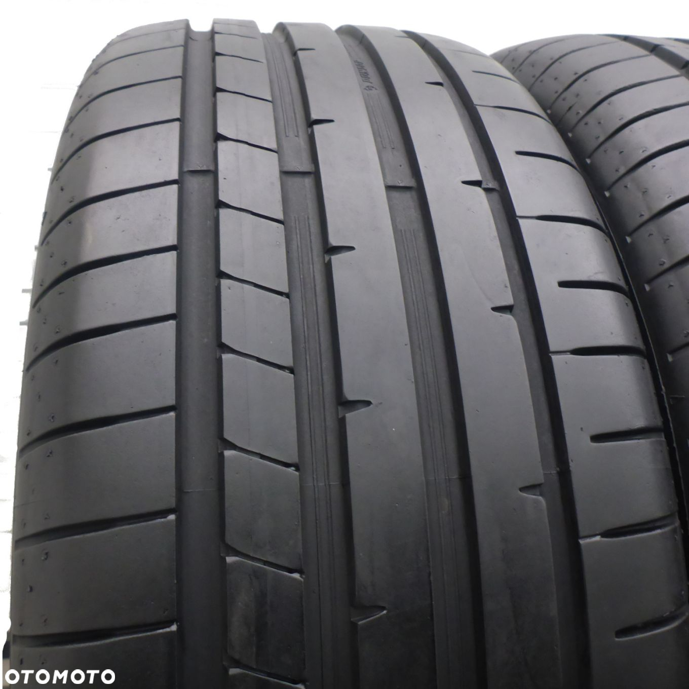 2 x DUNLOP 235/50 R1897V Sport Maxx RT 2 SUV Lato 6.5-6.8mm - 2