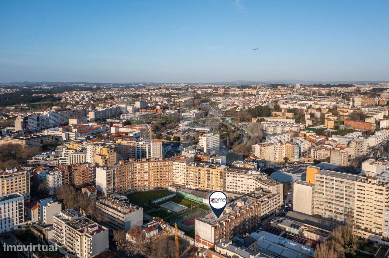 Penthouse T2 Matosinhos em Condomínio fechado com Garagem e Arrumos-56