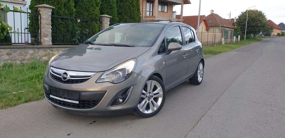 Opel Corsa 1.4 16V ecoFLEX Start-Stop 150 Jahre 2012