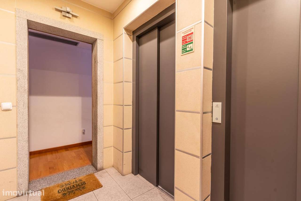 Venda Apartamento T3 Camarate - Grande imagem: 3/19