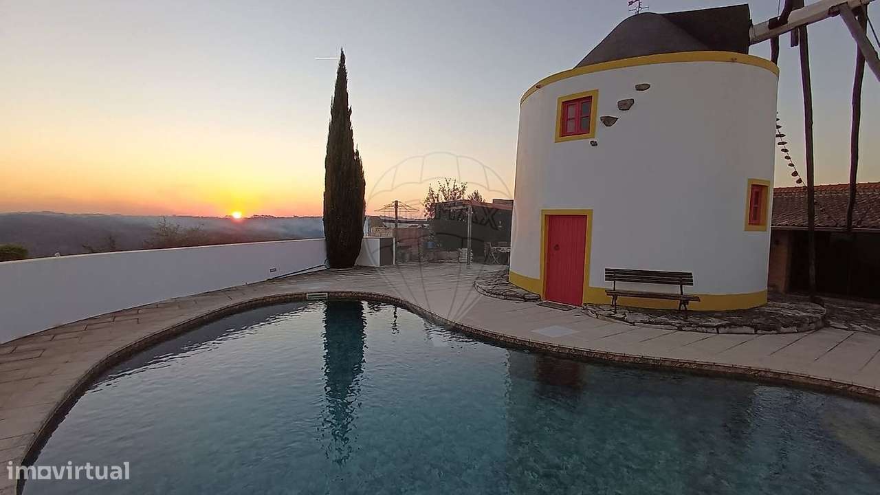 Moradia T5 para venda - Grande imagem: 2/11