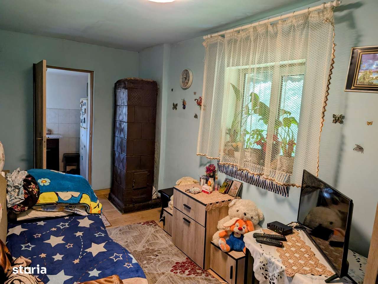 Predeal,P+1,casa din busteni,in spatele terenului curge raul Prahova-8