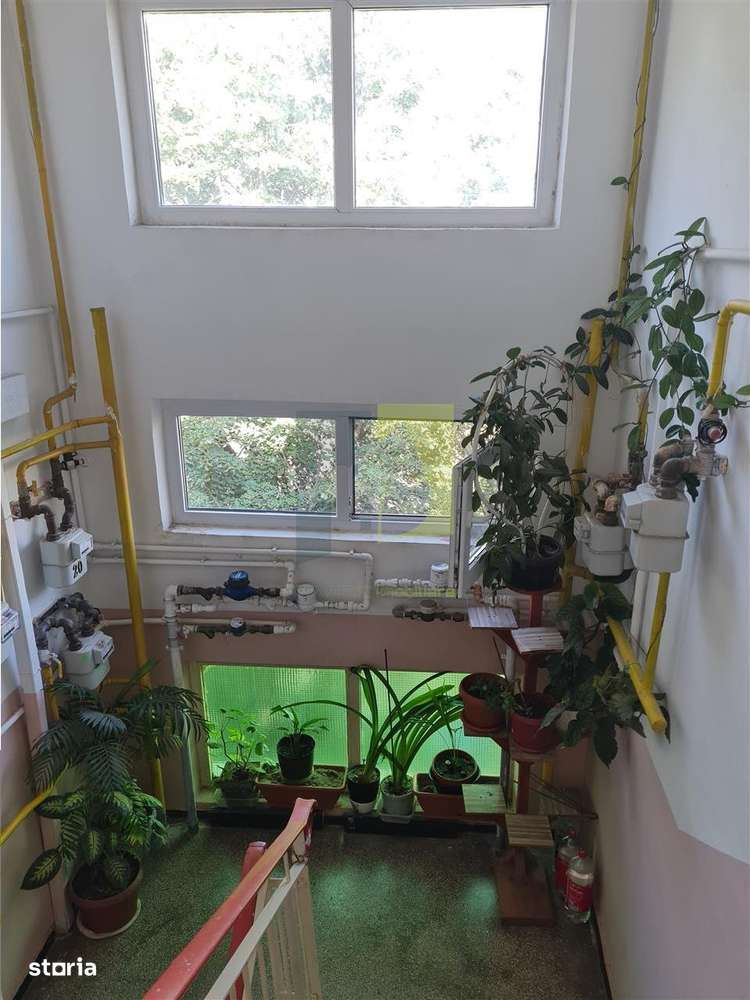 3 camere cu centrala in Craiovita-comision 0%-8