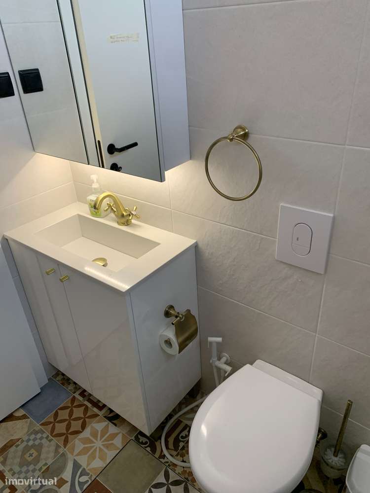 Apartamento T2 remodelado, com estacionamento - Benedita, Alcobaça-17