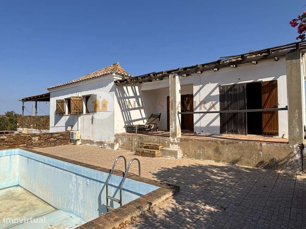 Moradia de estilo tradicional- Charme, vistas sob a Serra e Mar-57