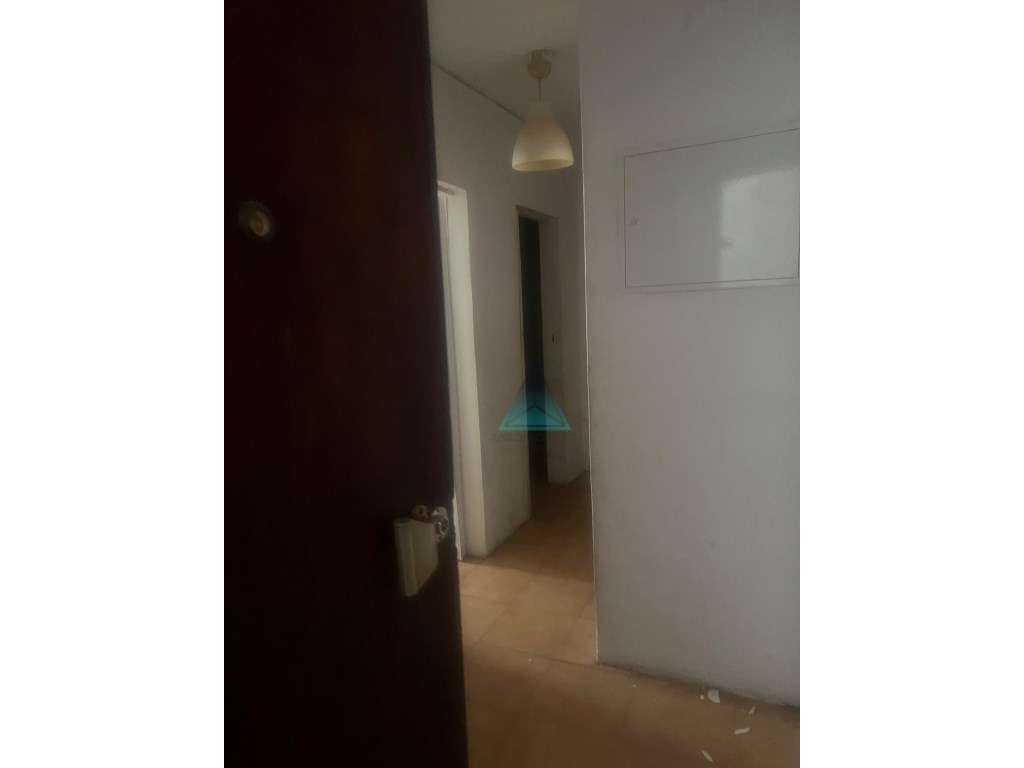 Apartamento com 1 quarto, situado na zona de Almada - logradouro. - Grande imagem: 4/18