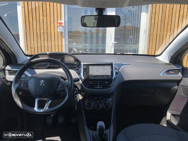 Peugeot 208 1.2 PureTech Allure - 5