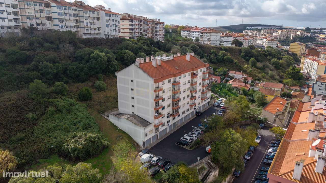 Apartamento T2 com varanda e vista desafogada-21