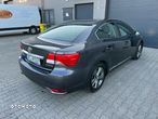 Toyota Avensis 1.8 Premium - 4