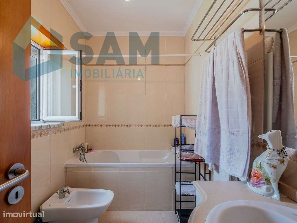 Moradia T3 - Santa Bárbara Lourinhã-35