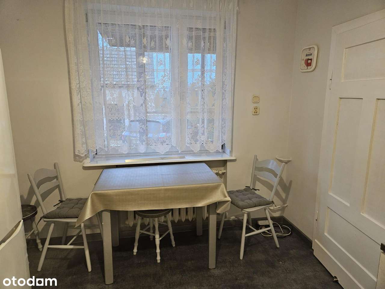 Sympatyczny mały domek, blisko jezioro !-4