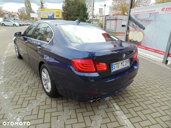 BMW Seria 5 520d - 7