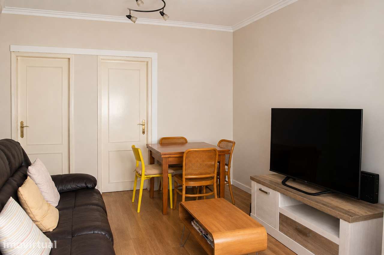 Apartamento T2 com terraço no Bairro de Santos ao Rêgo-18