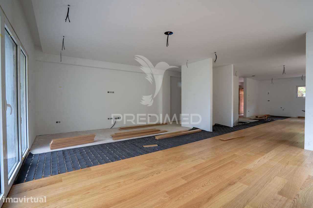 Moradia T3 em construção no Santo António da Serra - Grande imagem: 5/34