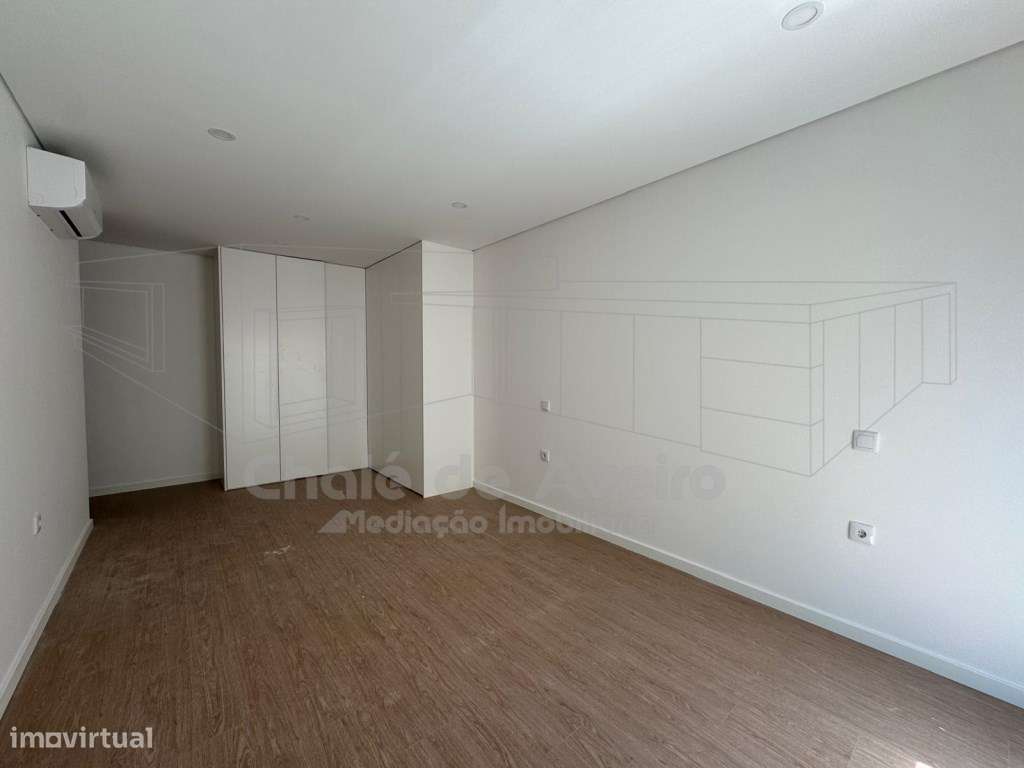 Apartamento T3 com 2 Lugares de Estacionamento em Esgueira | Aveiro-19