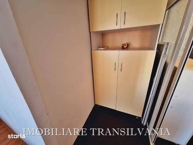 Agentie vindem Apartament, 35 mp, et.3 - strada Independentei-4