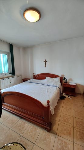 De vanzare apartament 3 camere,decomandat,etajul2 Dorobanti-7