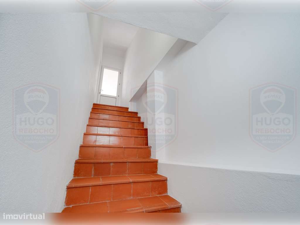 Moradia T3 no Centro Histórico de Évora Renovada-18
