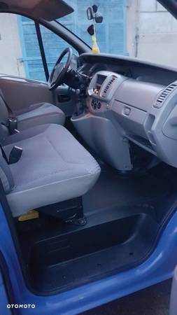 Renault Trafic 2.0 dCi 115 Combi L2H1 - 11