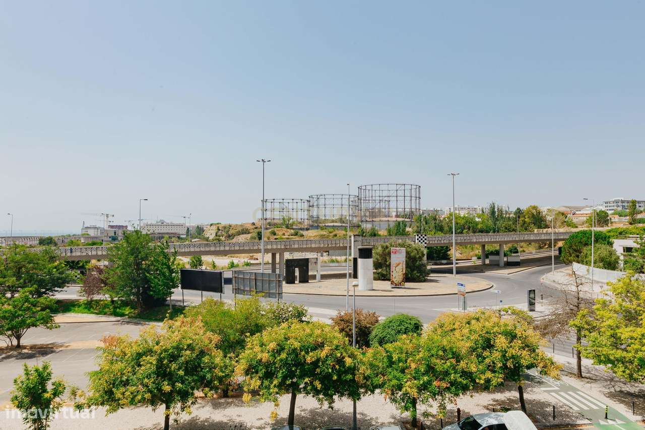 Apartamento T2 com vista rio no Edifício Âncora – Parque das Nações Su-17