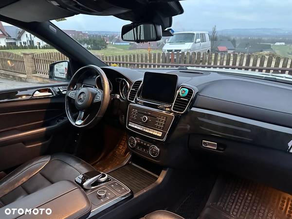 Mercedes-Benz GLS 350 d 4-Matic - 13