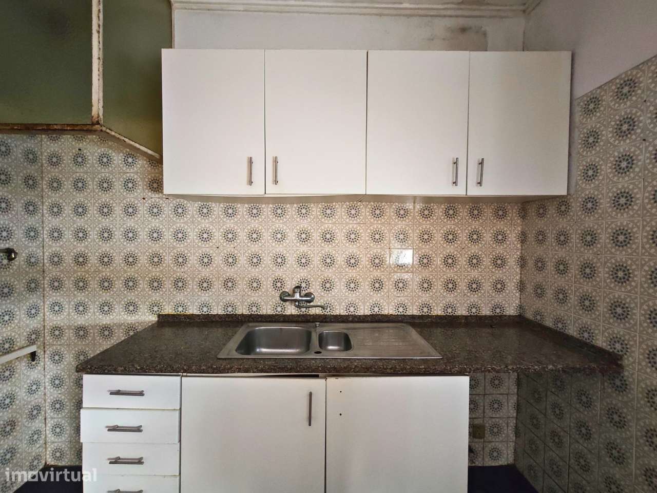 Apartamento para remodelação total na Buraca - Grande imagem: 5/25