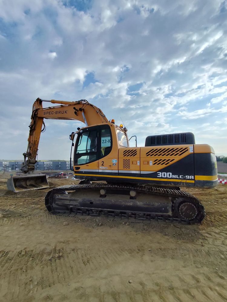 Hyundai Hlc300-9a 2014