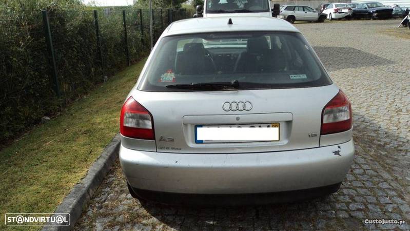 Audi A3 1.6i 5 Portas de 2000 - 1