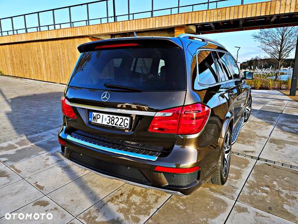 Mercedes-Benz GL 350 BlueTec 4-Matic - 36