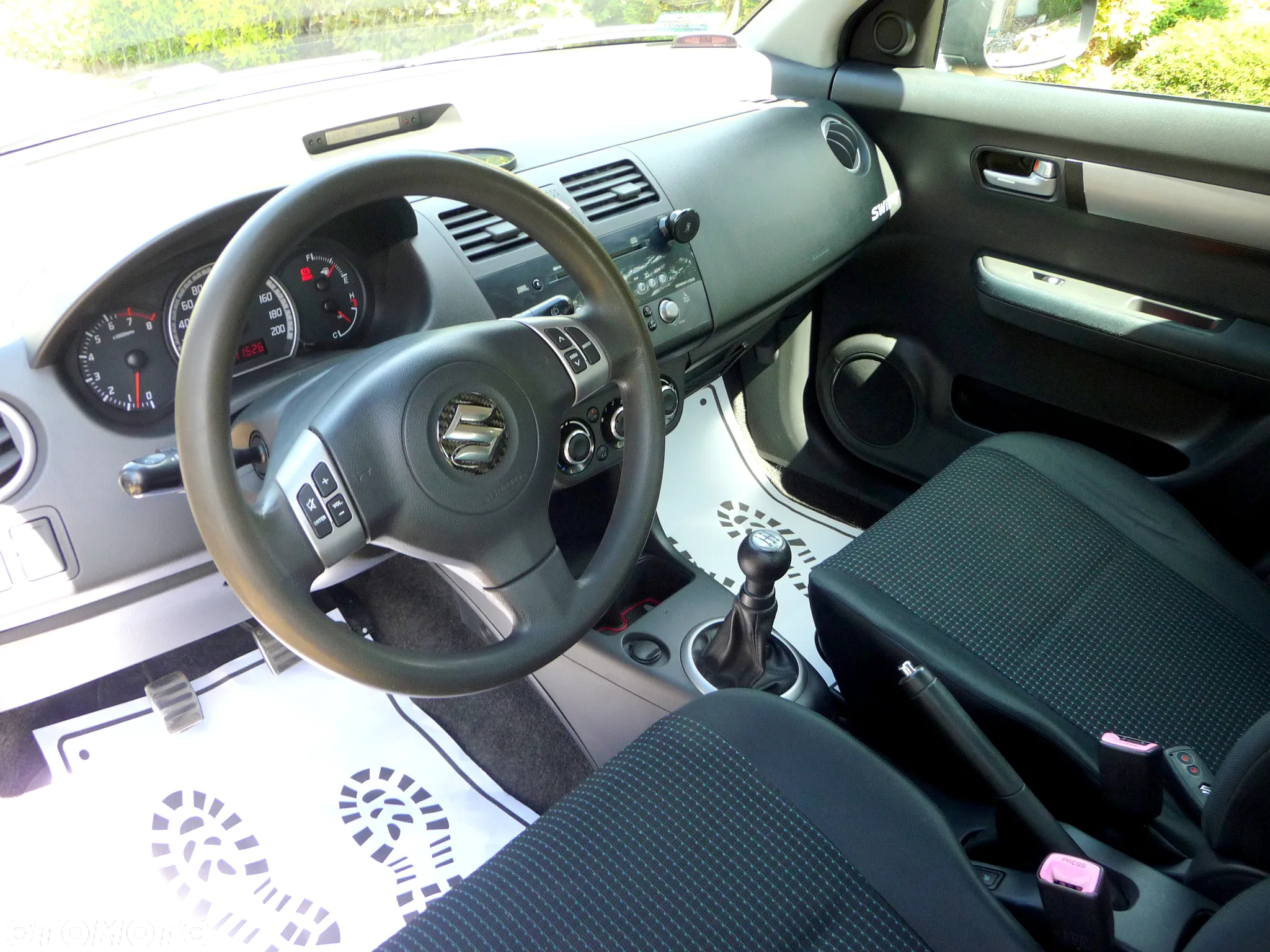 Suzuki Swift 1.3 GS / Premium - 8